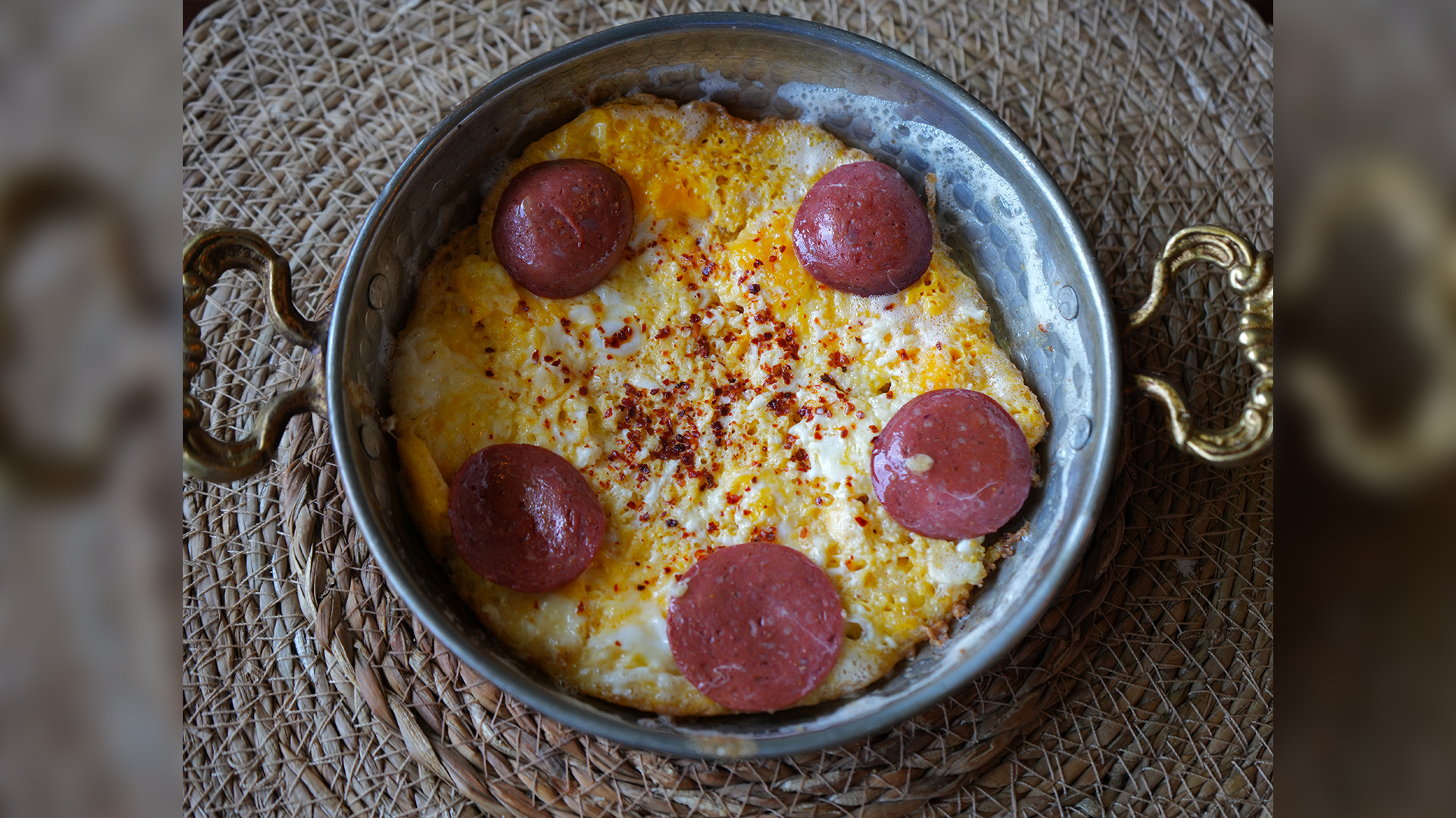 Sucuklu Yumurta